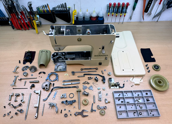 Restaurering av en BERNINA 700 fra 1962